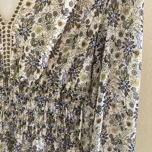 Max Studio, Floral, Knee Length Long Sleeve Dress Size Small